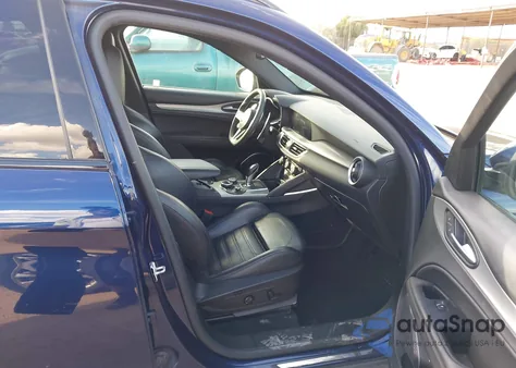 2019 Alfa Romeo Stelvio Ti Sport Awd z USA, uszkodzony, nr VIN ZASPAKBN6K7C45175